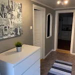 アパート Two Bedroom *