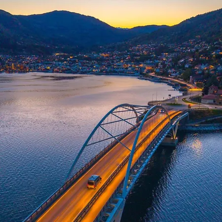 Two Bedroom 아파트 송달